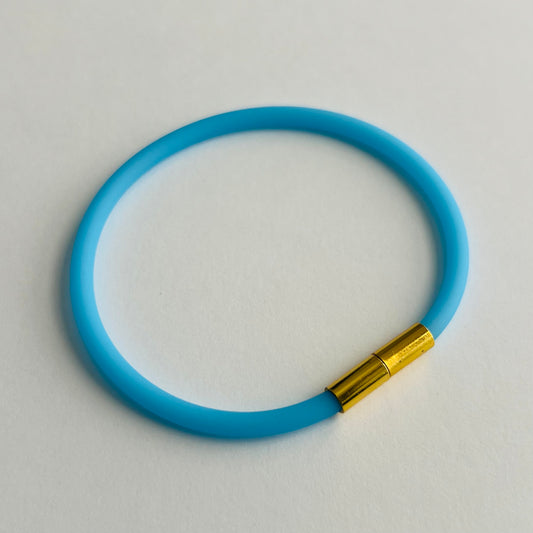 Robyn Magnetic Clasp Soft-Touch Silicone Bracelet-Pastel Blue