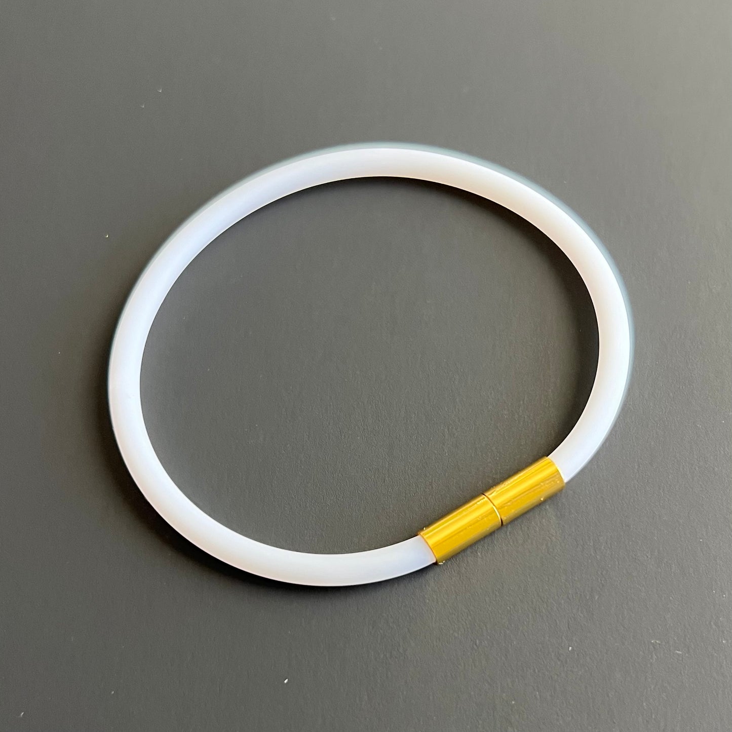 Robyn Magnetic Clasp Soft-Touch Silicone Bracelet-White