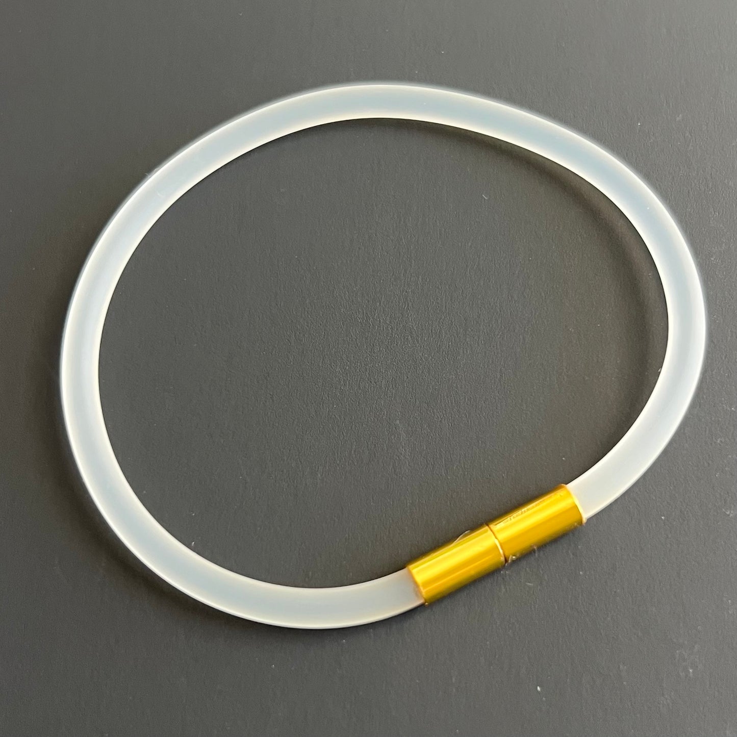 Robyn Magnetic Clasp Soft-Touch Silicone Bracelet-Clear