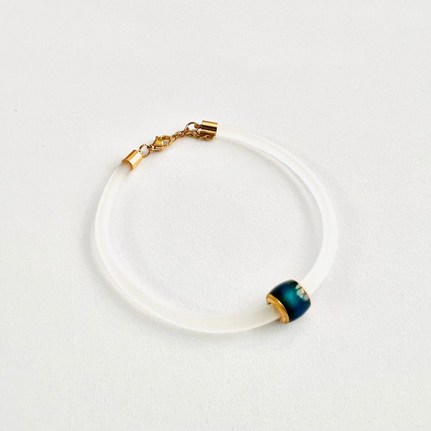 Mood Bracelet with Color-Changing Bead