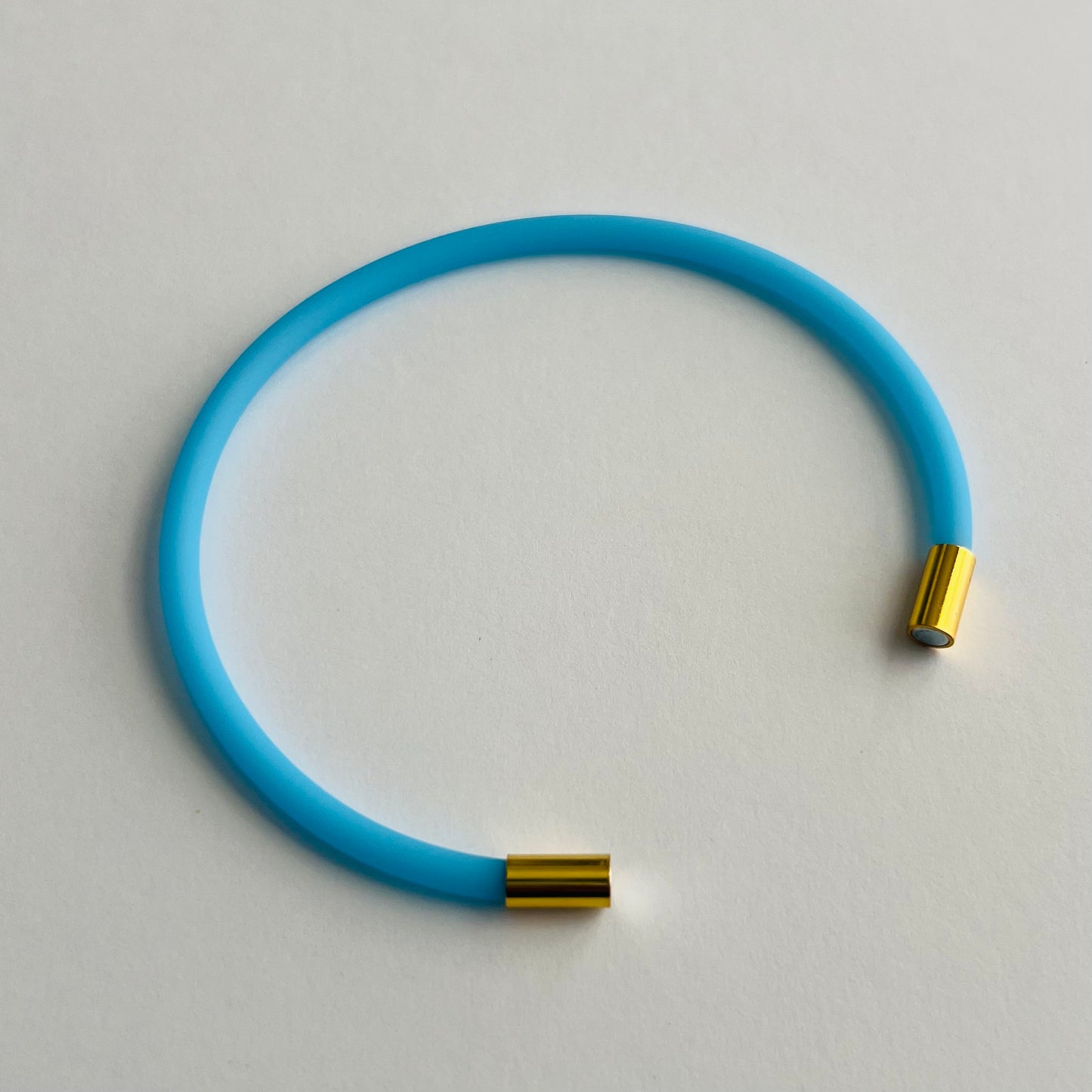 Robyn Magnetic Clasp Soft-Touch Silicone Bracelet-Pastel Blue